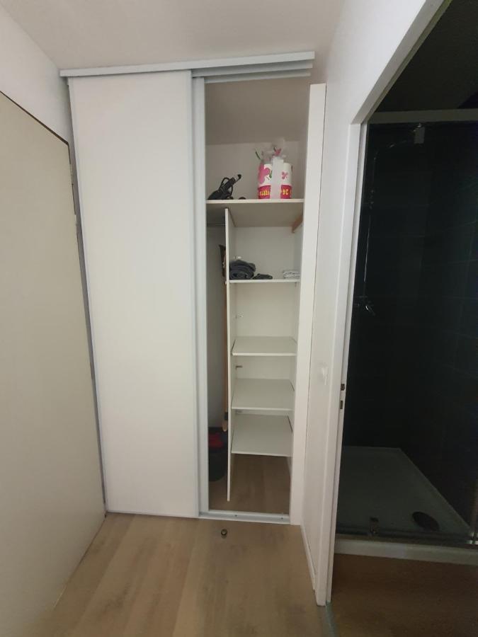 Studio Au Calme Espace Exterieur Parking Gratuit Dans La Rue Grenoble Ngoại thất bức ảnh