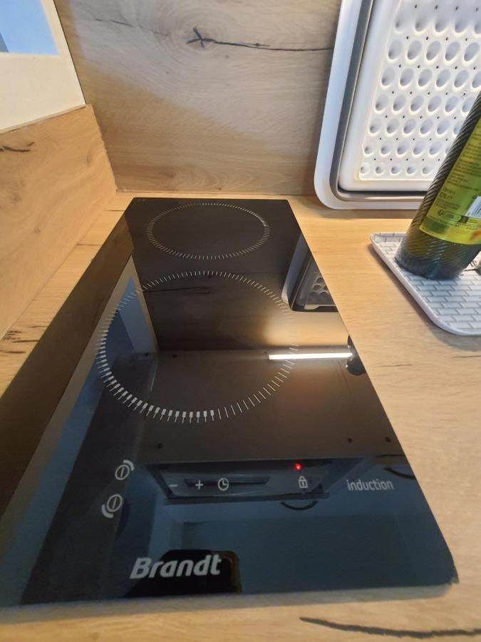 Studio Au Calme Espace Exterieur Parking Gratuit Dans La Rue Grenoble Ngoại thất bức ảnh